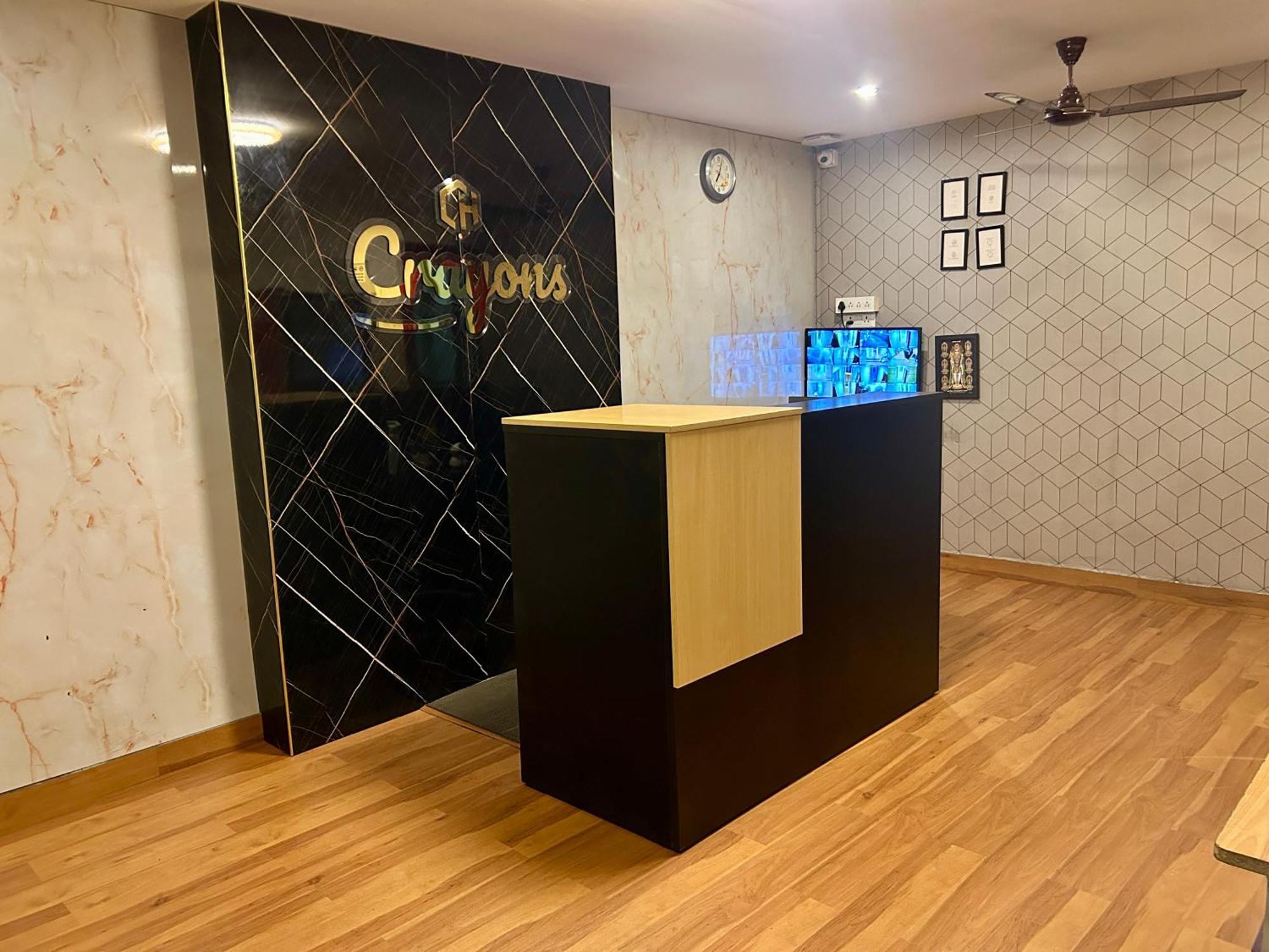 Crayons Hotel Chennai Exterior foto